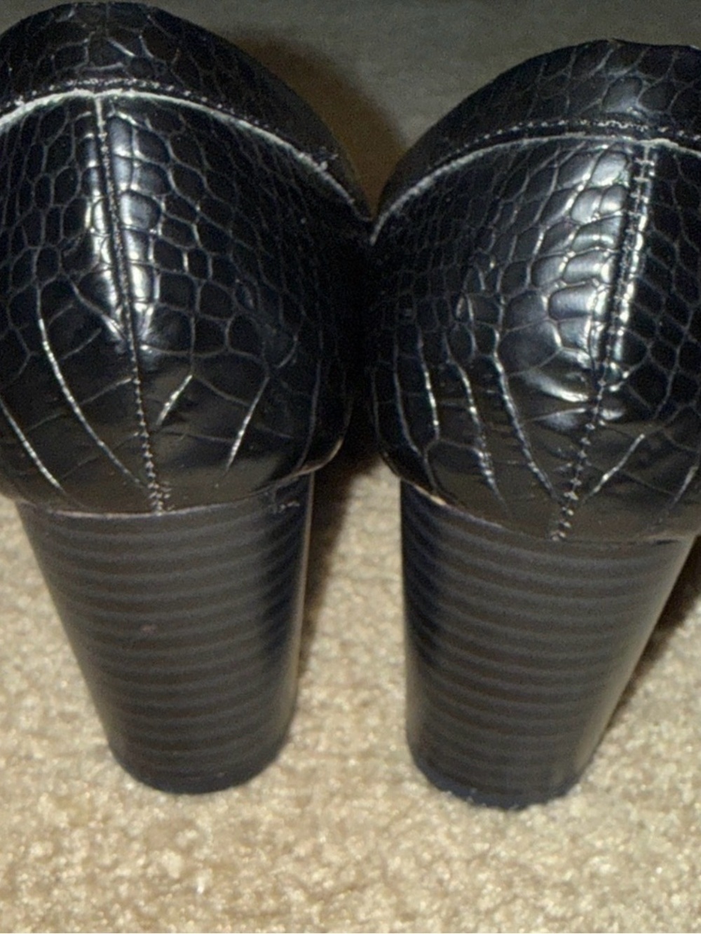 Bandolino Black heels with Metal Bit - Picture 7 of 9